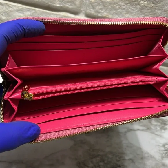 MCM PINK LONG ZIP WALLET. NWOT TAGS. FULL INCLUSION. - Picture 10 of 12